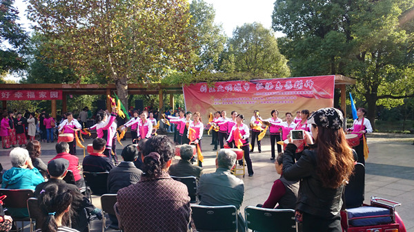 武漢皮新彩公益活動